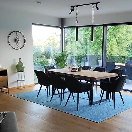 Luxurioeses Penthouse Mit Blick Auf Die Uno-City Und Dem Kaiserwasser. 3Schlafzimmer, 2 Baeder, Privat Lift Ins Apartment ウィーン エクステリア 写真